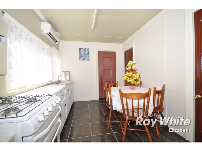 18 Halsey Road, Elizabeth East SA 5112