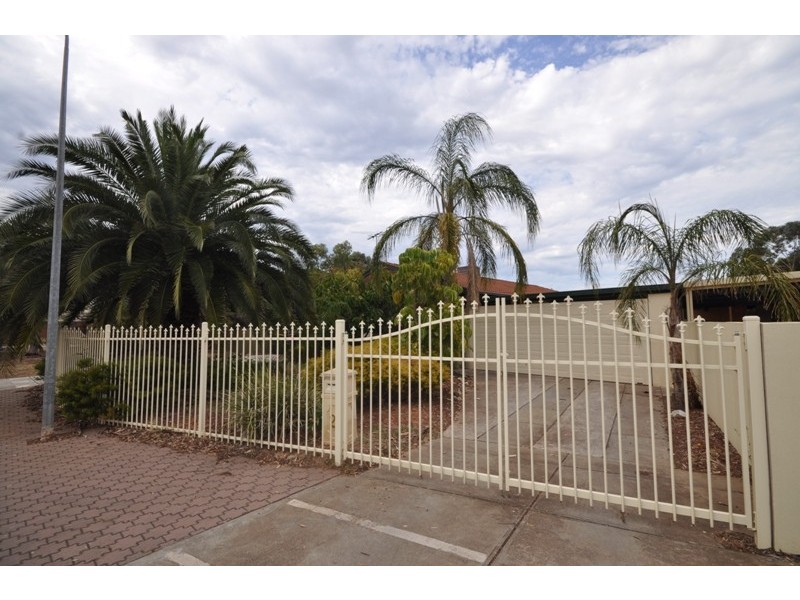 2 Tulip Court, Parafield Gardens SA 5107