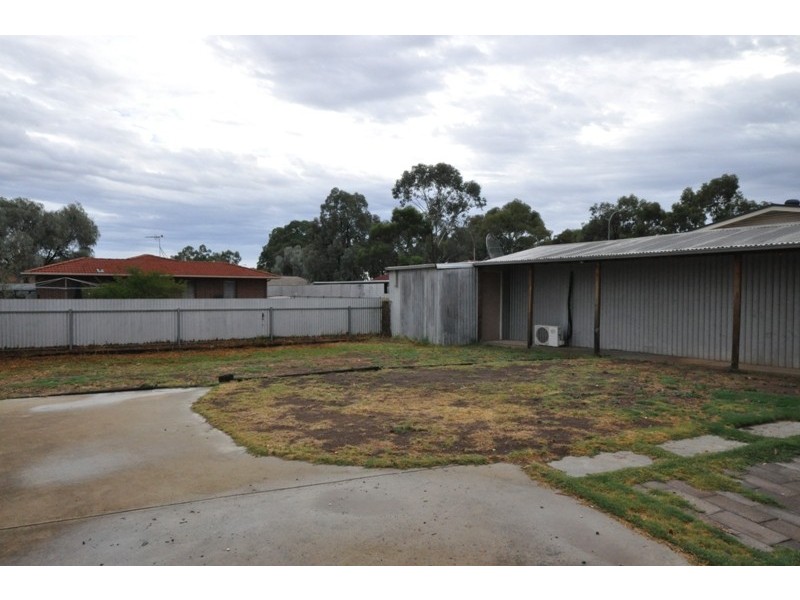 2 Tulip Court, Parafield Gardens SA 5107