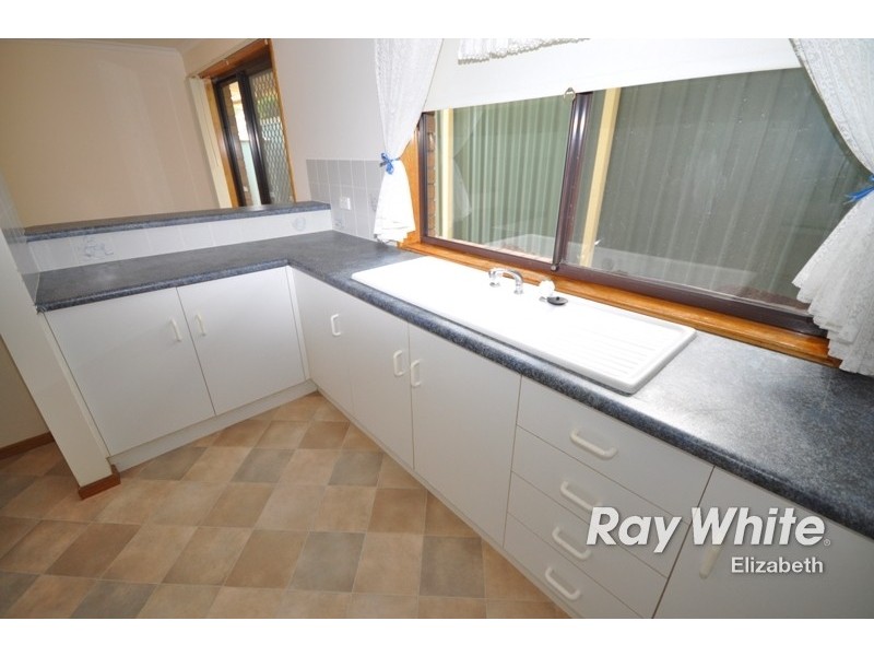 9 Chesterfield Walk, Hillbank SA 5112