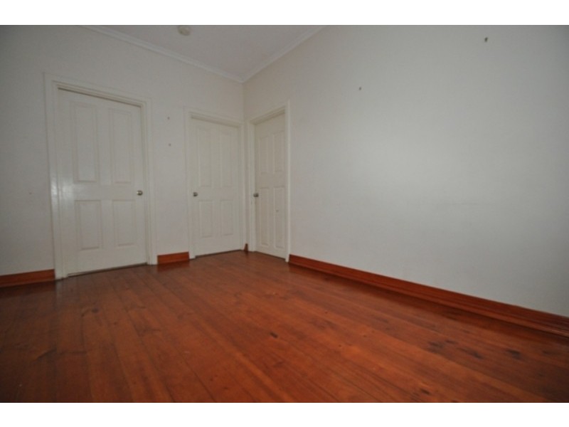 5 Whitford Road, Elizabeth South SA 5112