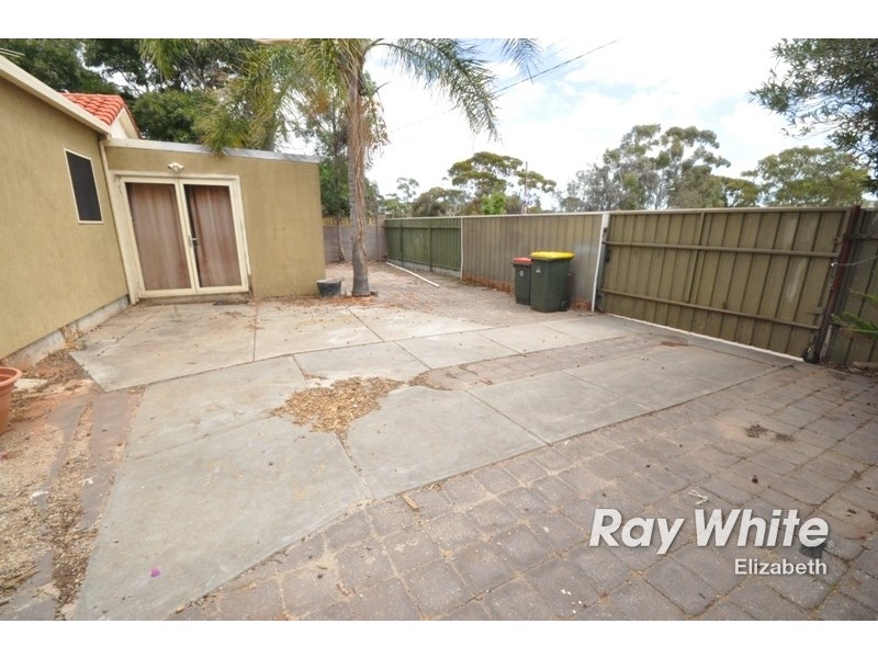 126 Coventry Road, Smithfield Plains SA 5114