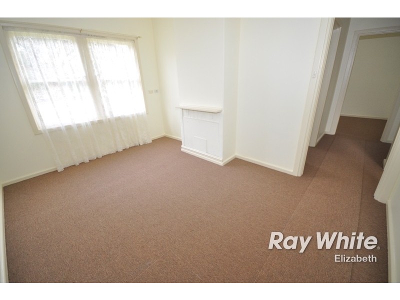 12 Grateley Street, Elizabeth Grove SA 5112