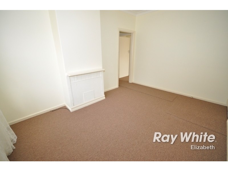 12 Grateley Street, Elizabeth Grove SA 5112