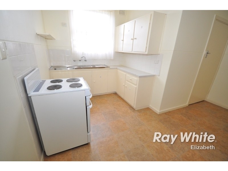 12 Grateley Street, Elizabeth Grove SA 5112