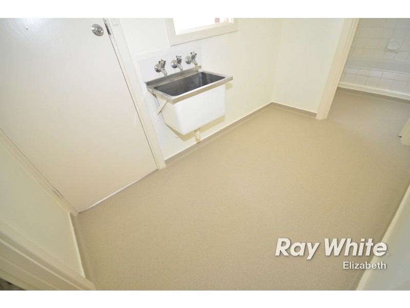 12 Grateley Street, Elizabeth Grove SA 5112