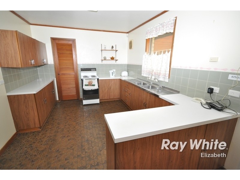 26 Stokes Court, Elizabeth Vale SA 5112