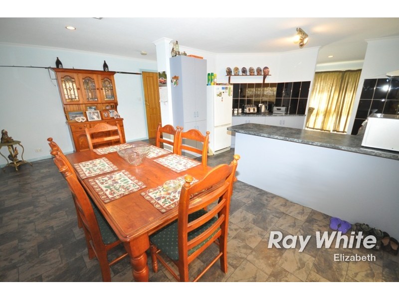 19 Riddoch Drive, Andrews Farm SA 5114