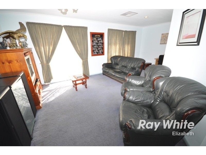 19 Riddoch Drive, Andrews Farm SA 5114
