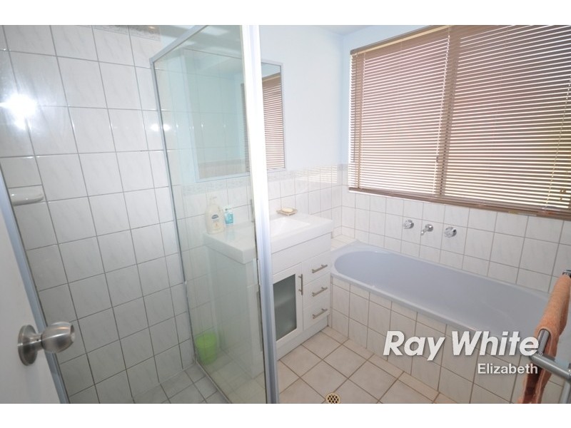 19 Riddoch Drive, Andrews Farm SA 5114