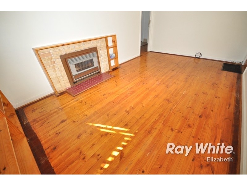 8 Burley Road, Elizabeth Vale SA 5112