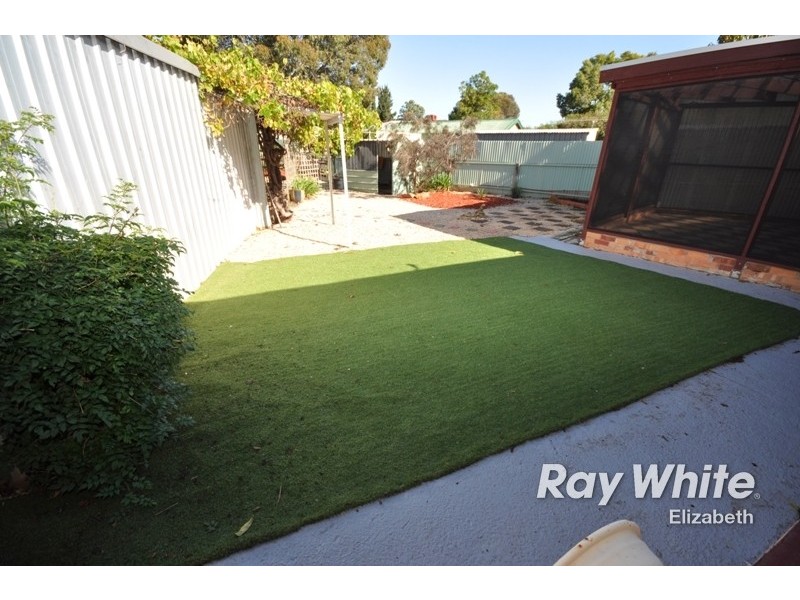 8 Burley Road, Elizabeth Vale SA 5112