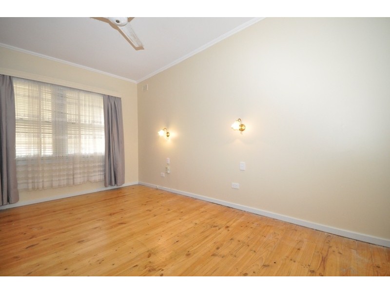 74 Hamblynn Road, Elizabeth Downs SA 5113