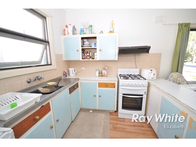 8 Pilsdon Street, Davoren Park SA 5113