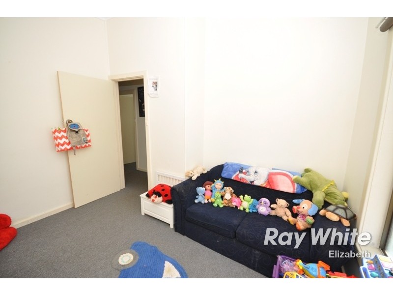 8 Pilsdon Street, Davoren Park SA 5113