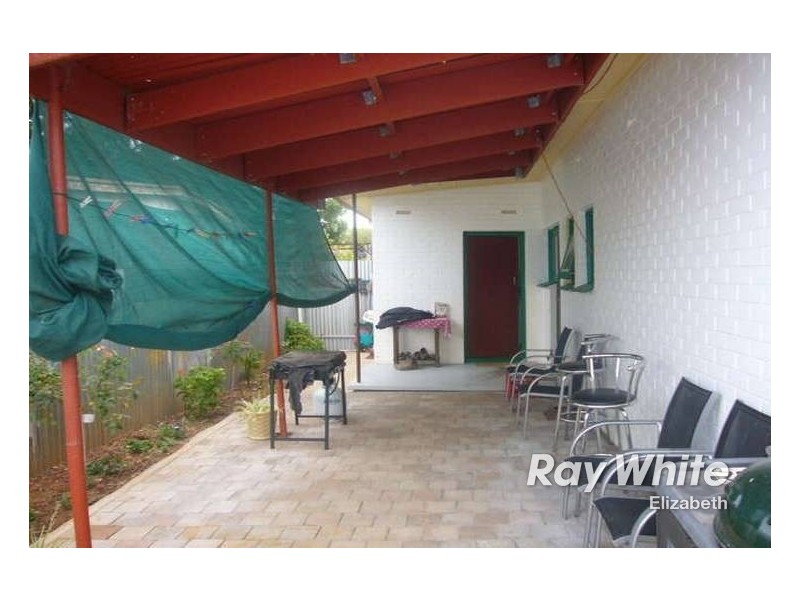 8 Pilsdon Street, Davoren Park SA 5113