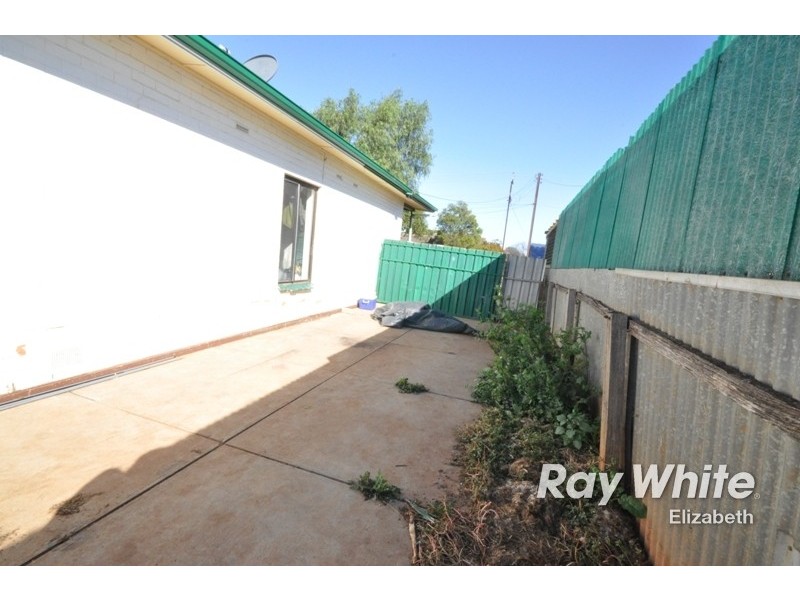 8 Pilsdon Street, Davoren Park SA 5113