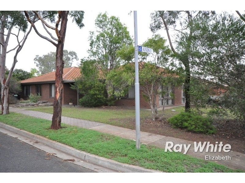 33 Damian Drive, Salisbury Heights SA 5109