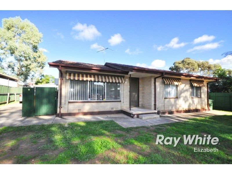 16 Montacute Street, Elizabeth Downs SA 5113