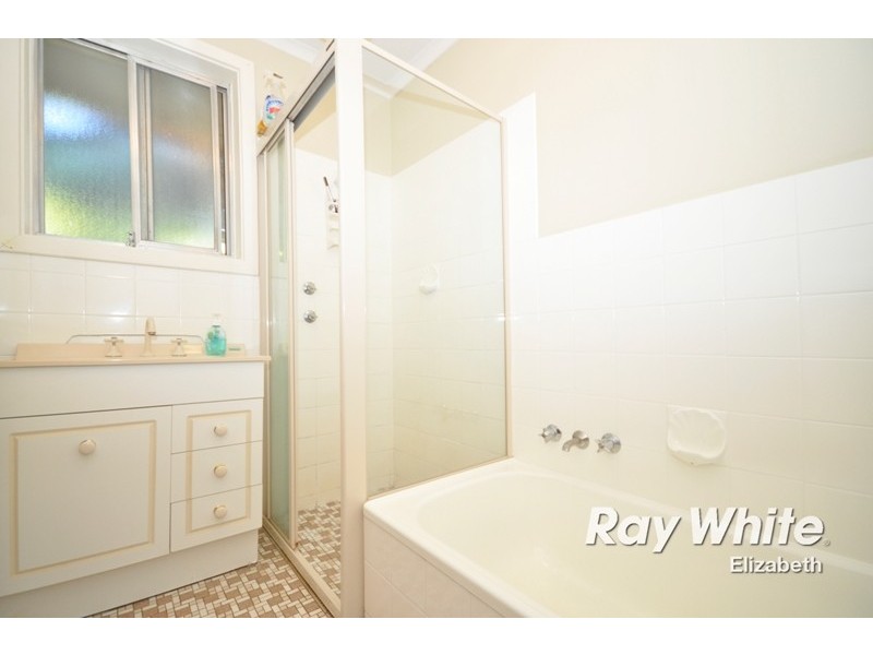 16 Montacute Street, Elizabeth Downs SA 5113