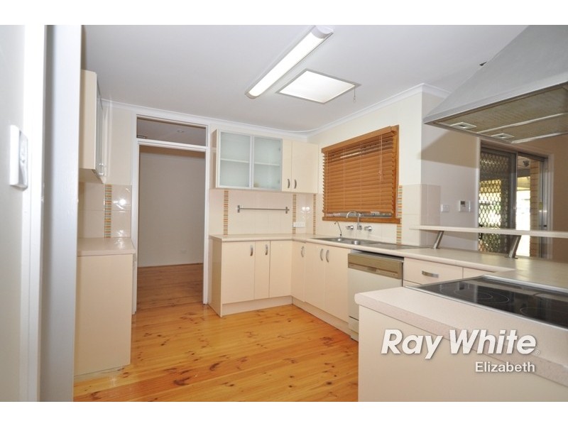 6 Earl Avenue, Salisbury East SA 5109