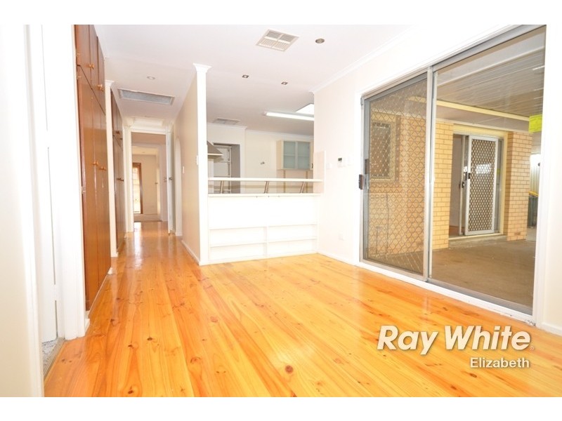 6 Earl Avenue, Salisbury East SA 5109