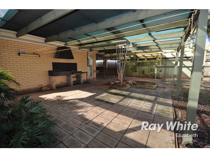 6 Earl Avenue, Salisbury East SA 5109