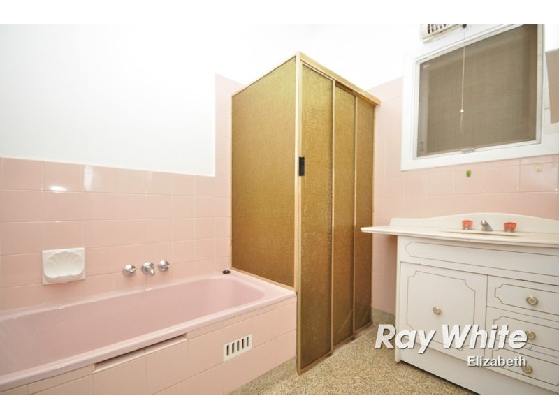 35 Mckenzie Road, Elizabeth Downs SA 5113