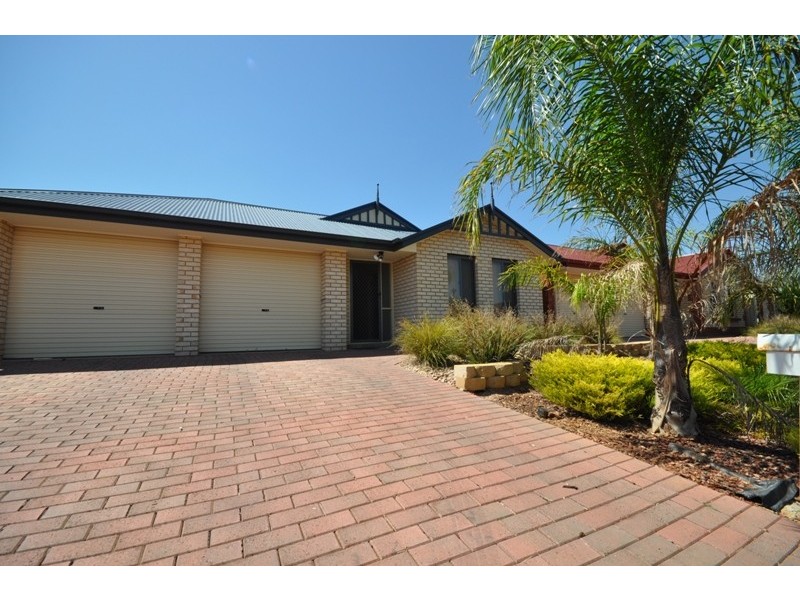 11 Strathmore Avenue, Smithfield SA 5114