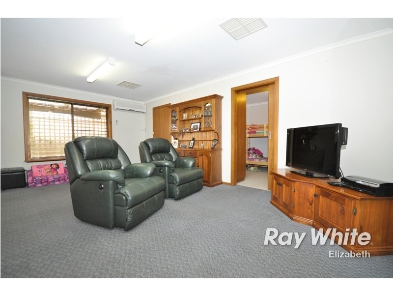 32 Siddall Road, Elizabeth Vale SA 5112