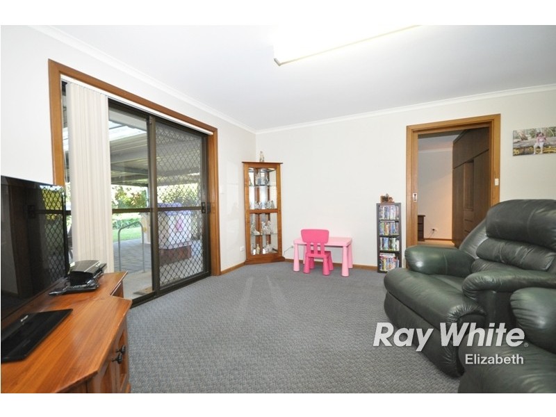 32 Siddall Road, Elizabeth Vale SA 5112