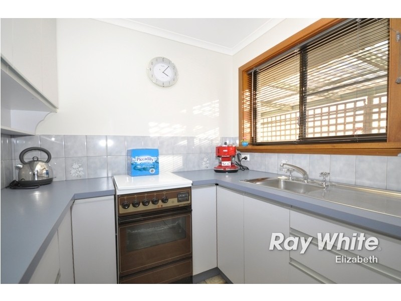 32 Siddall Road, Elizabeth Vale SA 5112