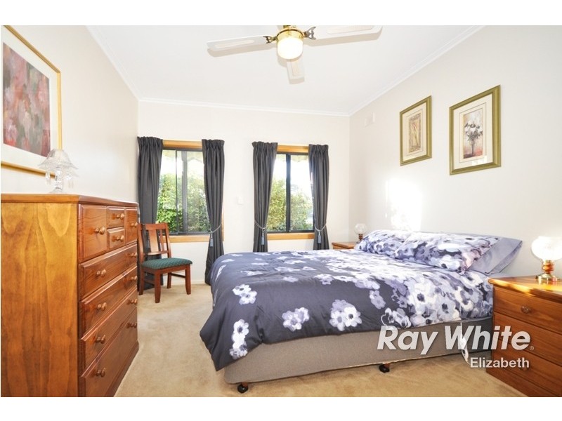 32 Siddall Road, Elizabeth Vale SA 5112
