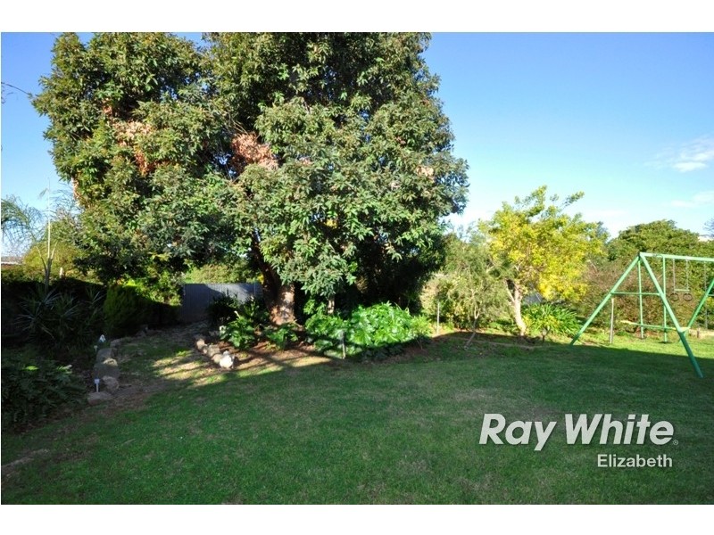 32 Siddall Road, Elizabeth Vale SA 5112