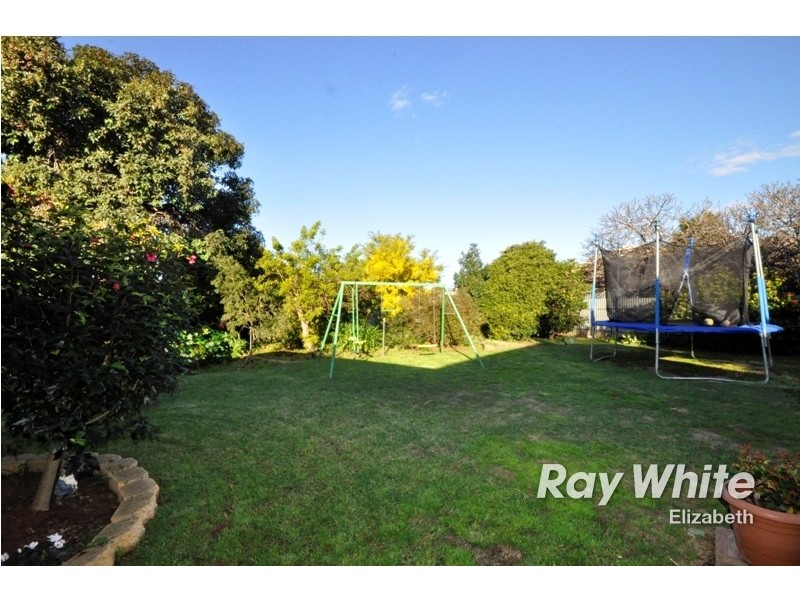 32 Siddall Road, Elizabeth Vale SA 5112
