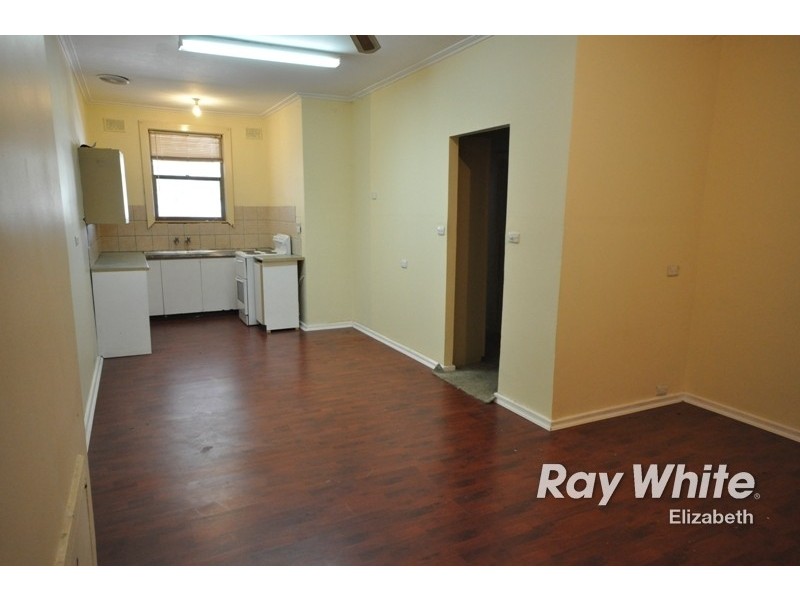 13 Penfold Road, Elizabeth South SA 5112