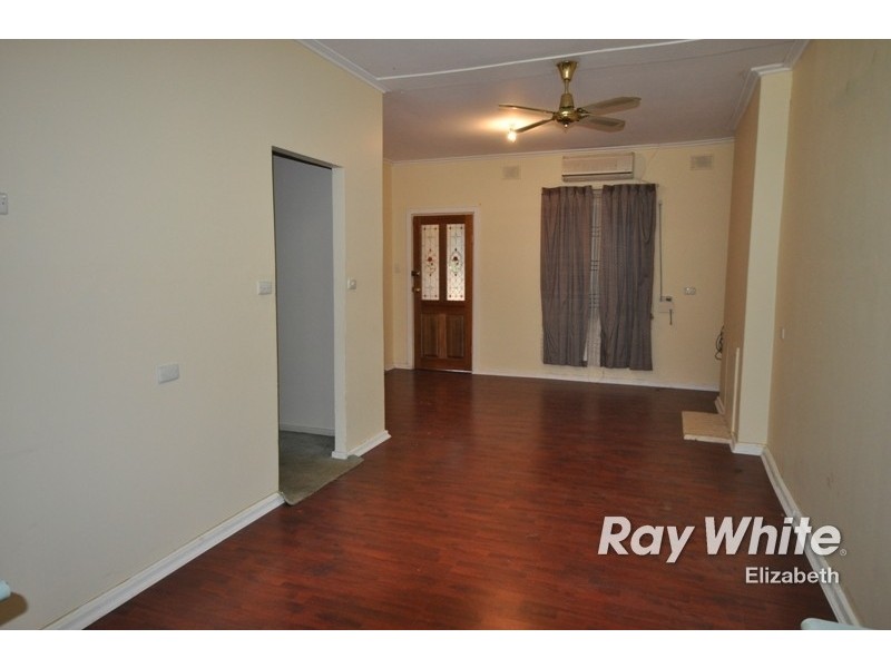 13 Penfold Road, Elizabeth South SA 5112