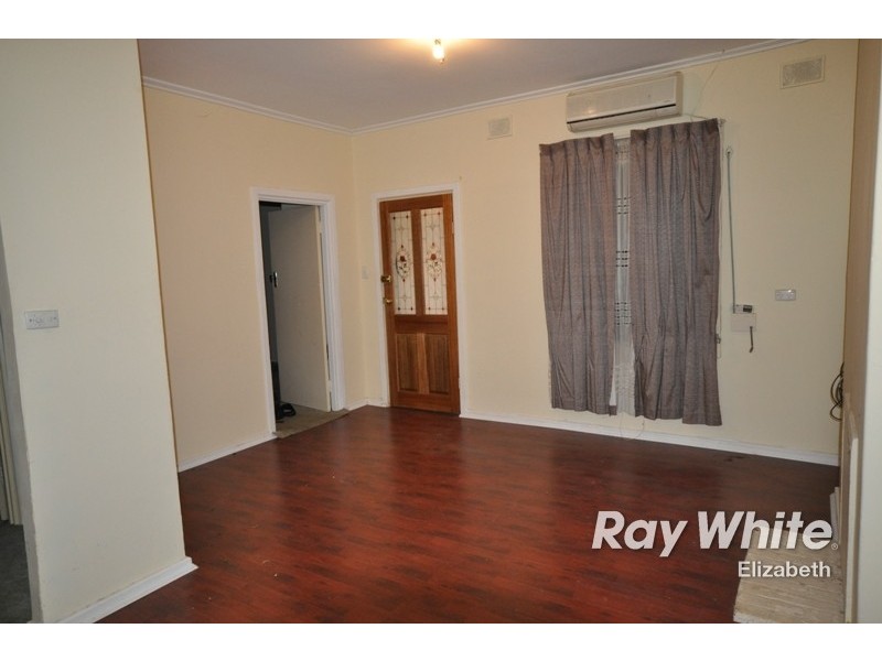 13 Penfold Road, Elizabeth South SA 5112