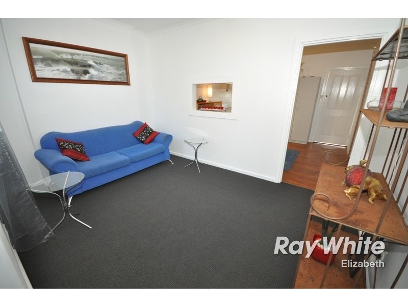 4 Jeffries Street, Elizabeth South SA 5112