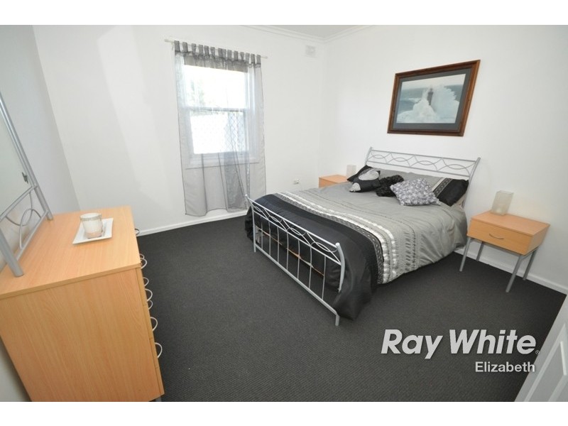 4 Jeffries Street, Elizabeth South SA 5112