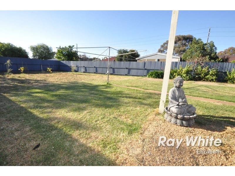 4 Jeffries Street, Elizabeth South SA 5112