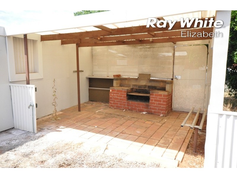 28 Butler St, Elizabeth Park SA 5113
