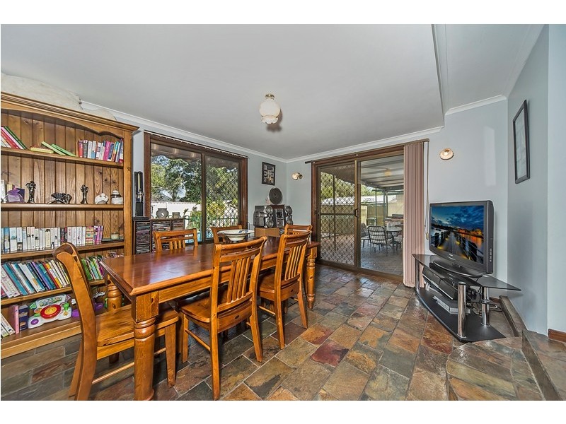 140 McKenzie Rd, Elizabeth Downs SA 5113
