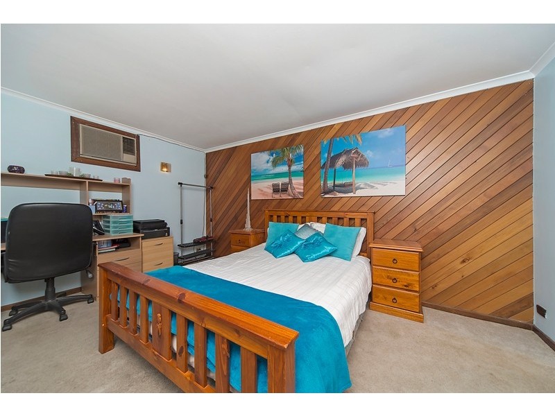 140 McKenzie Rd, Elizabeth Downs SA 5113