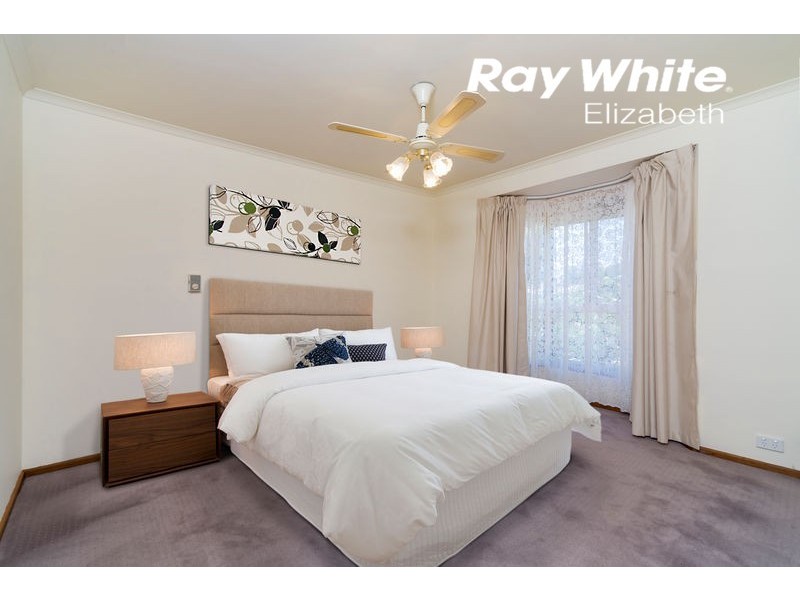 25 Riverview Pde, Blakeview SA 5114