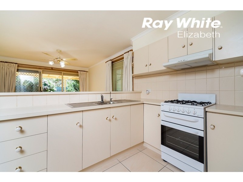 25 Riverview Pde, Blakeview SA 5114
