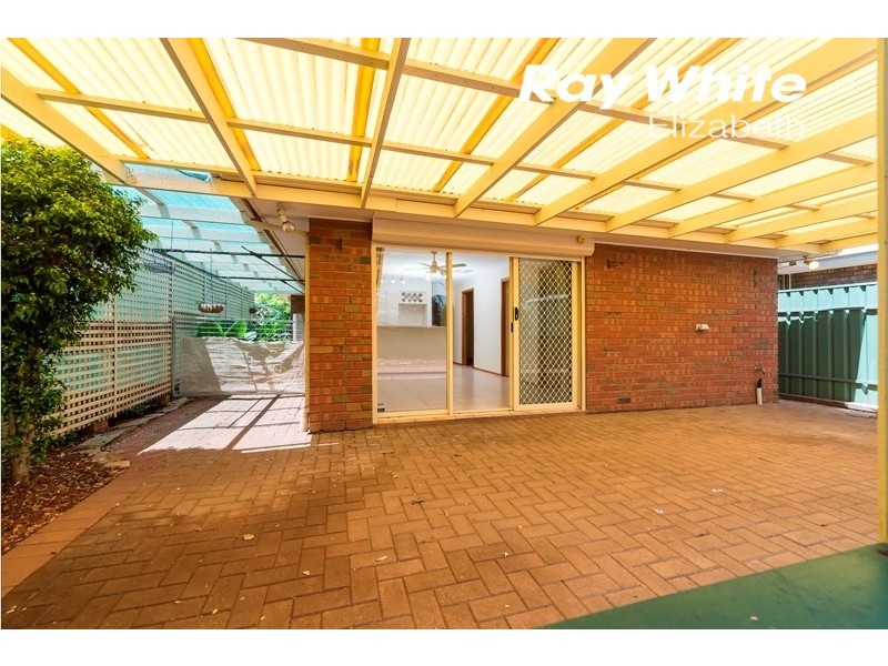 25 Riverview Pde, Blakeview SA 5114