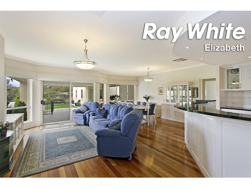 23 Glanville Crescent, Gulfview Heights SA 5096