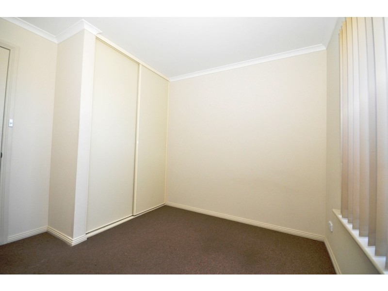 33 Strathaird Blv, Smithfield SA 5114