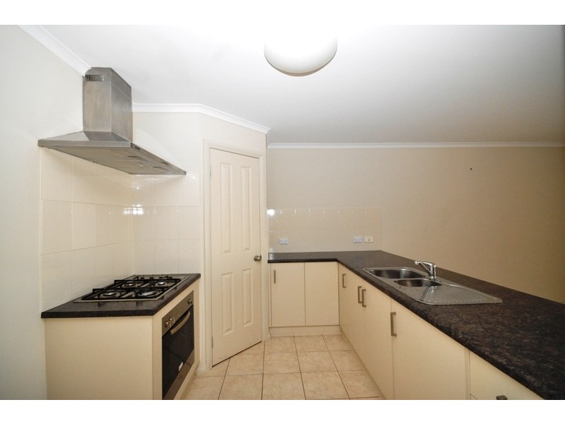 33 Strathaird Blv, Smithfield SA 5114